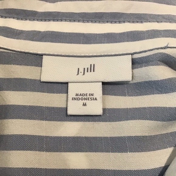 J. JILL RELAXED TENCEL SHIRT blue and white striped long sleeved. Size Medium - Picture 6 of 8